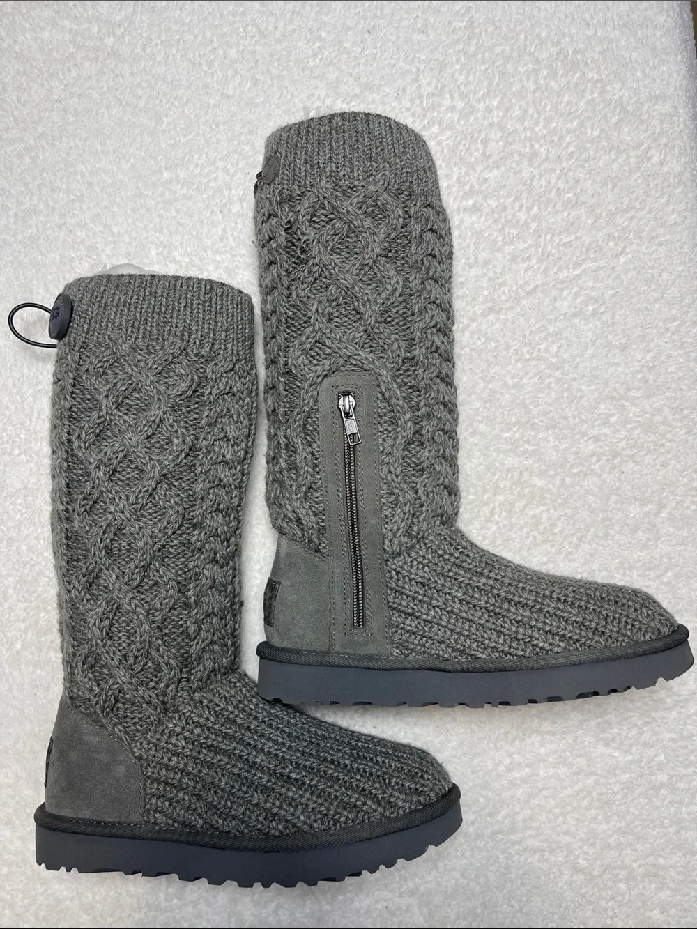 UGG Classic Cardi Cabled Knit Boots Size 6